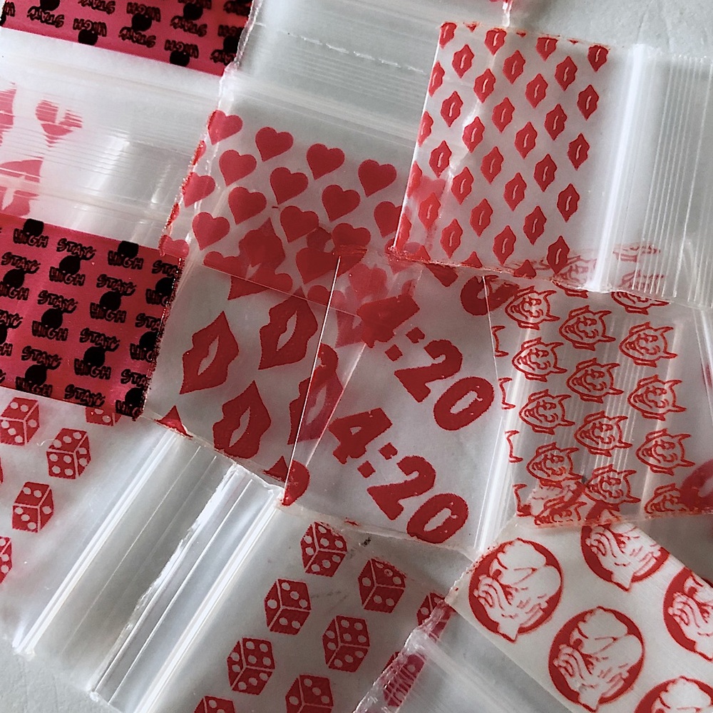 1034 Apple Brand 200 Baggies Choose Red Colors/Designs